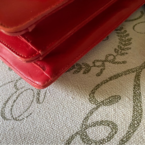 Vintage Salvatore Ferragamo red Italian leather handbag - Picture 9 of 16